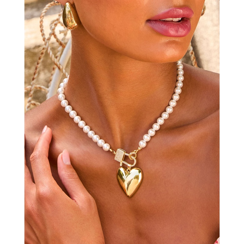 You Are Loved Heart Pendant Pearl Necklace Gold O/S