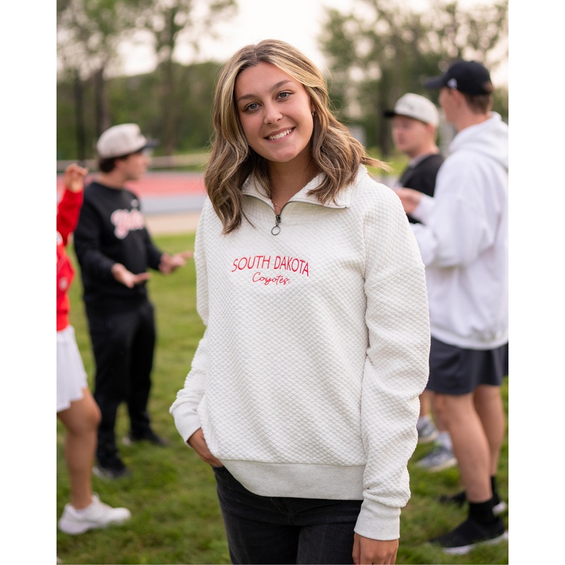 Artisans Women’s KiKi Quilted Pullover Quarter Zip SM Cream