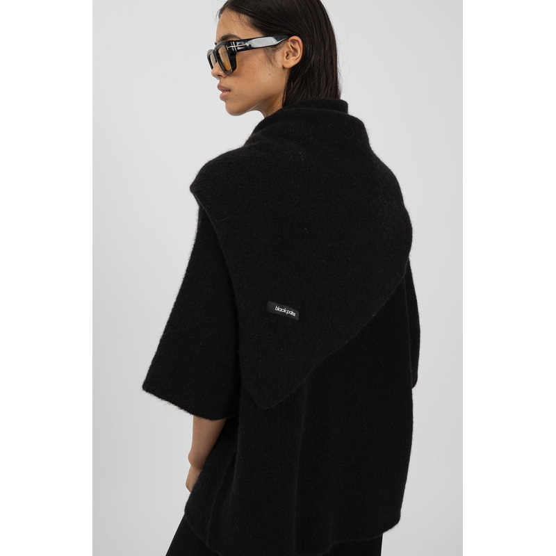 TRIANGLE Maxi Scarf  Black OneSize