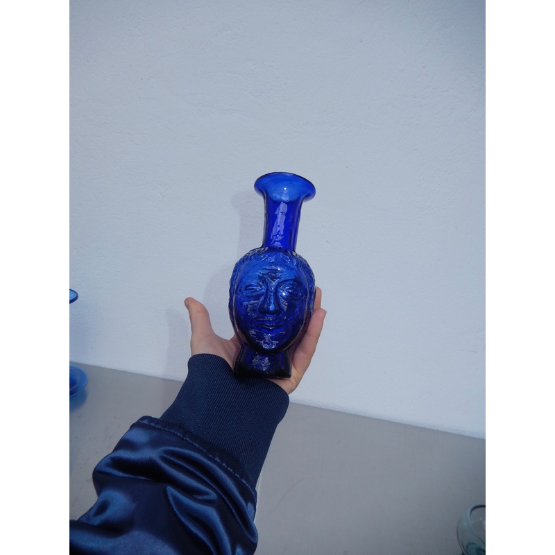 Tete Vase by La Soufflerie