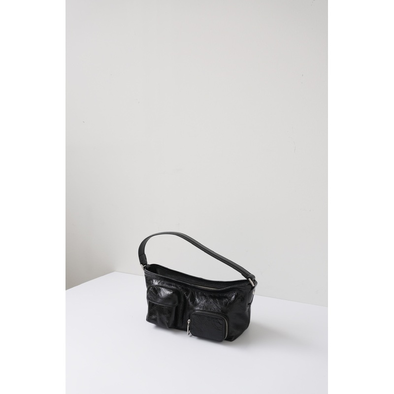 ARCHIVE SHOULDERBAG BY LIEBESKIND