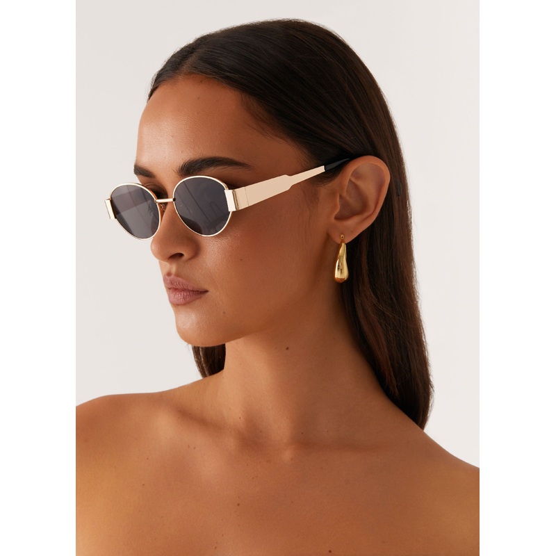 Nicole Sunglasses – Black Black One Size