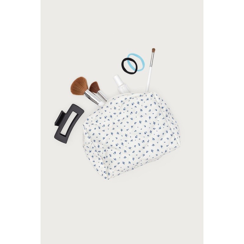 Bloomy Quilted Makeup Bag WHITE OS