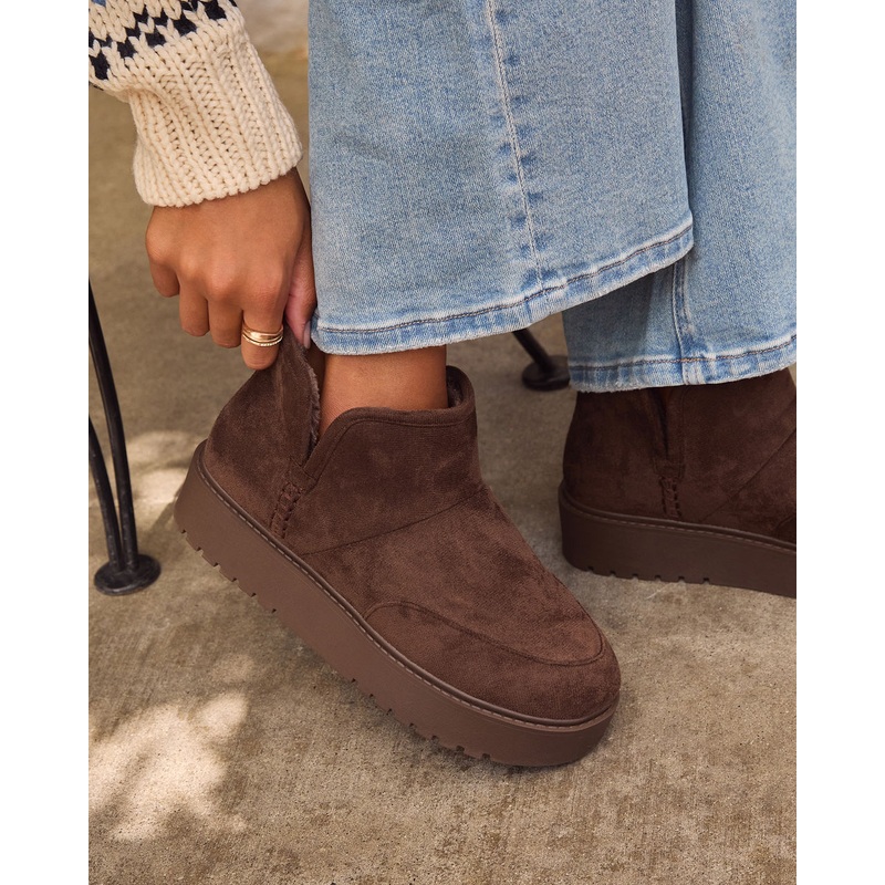 Isenrae Slip Ankle Boot Chocolate 6