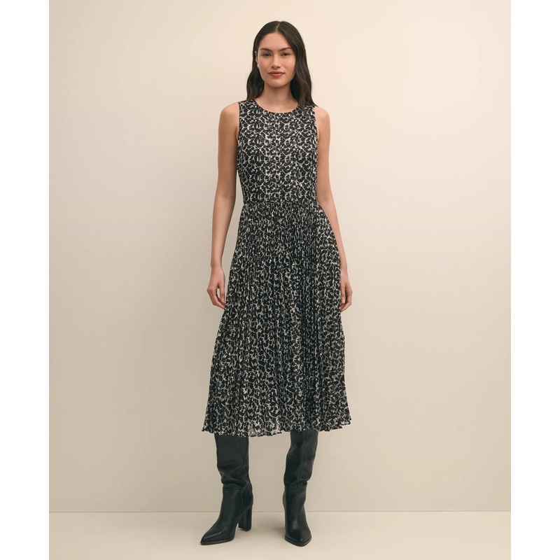 Leaf Motif Jacquard Dress