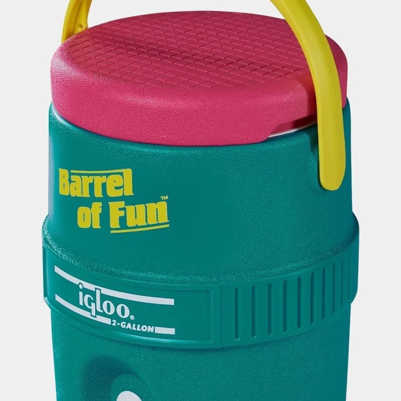 Igloo Retro Barrel of Fun 7.6L Jug